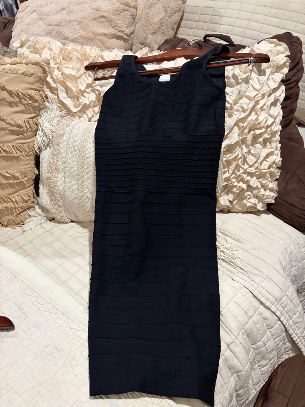 Aeropostale Black Sleeveless Midi Bandage Dress
